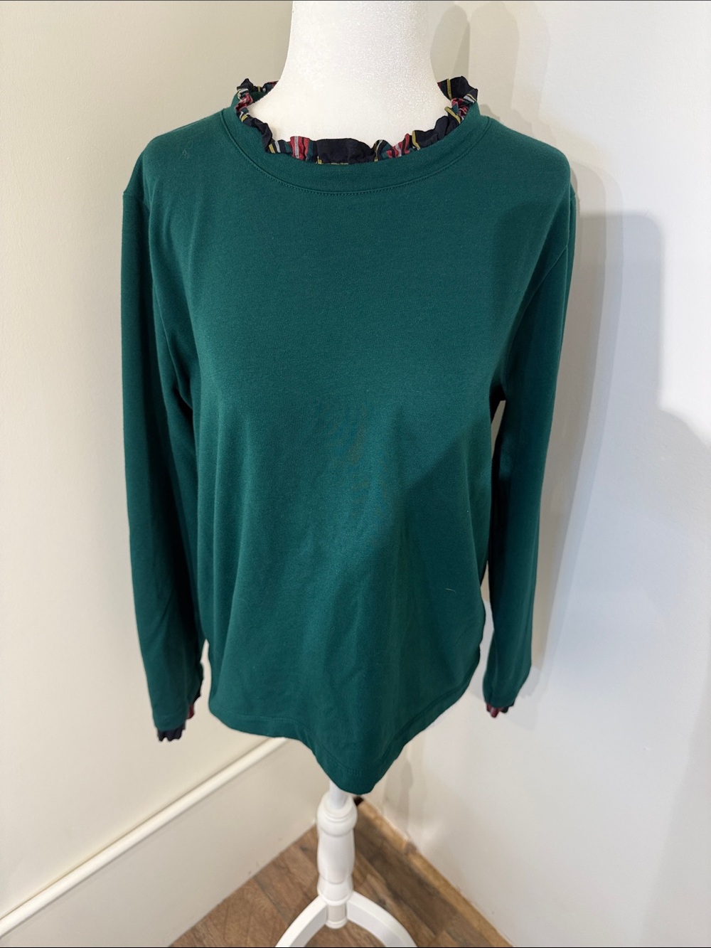 J Crew Women’s Green Ruffle Trim Long Sleeve Top